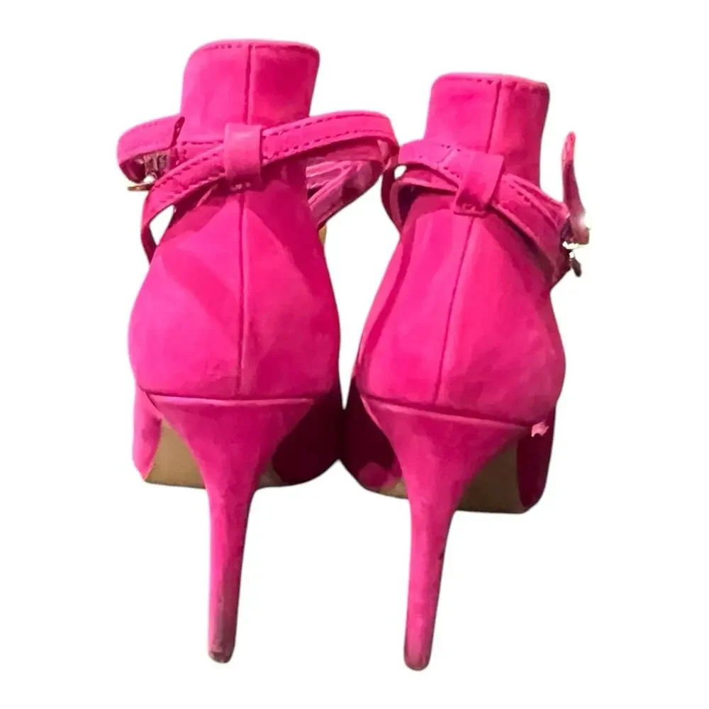 Gianni Bini Suede vibrant fuchsia heels Women’s Size 7M